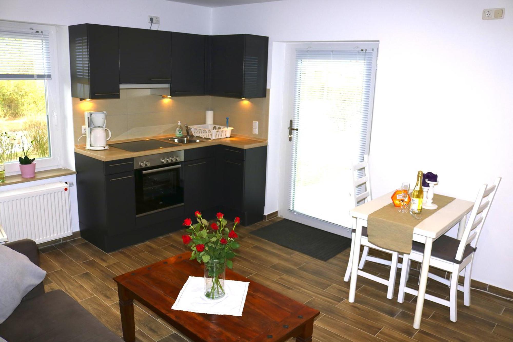 Ferienwohnungen Arp "2D" Mit Terrasse Und Parkplatz Itzehoe Exteriér fotografie